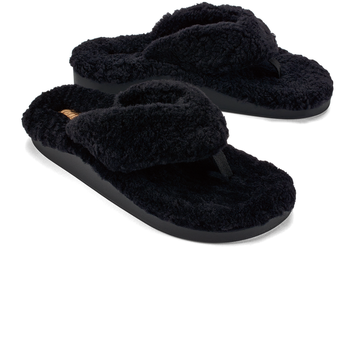 OluKai Kipe'a Heu — Black/Black (Women)