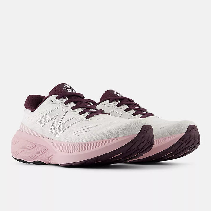 New Balance Women's 880v15